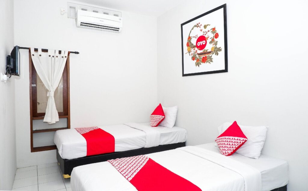 Семаранг: Achterhuis Guest House by OYO Rooms