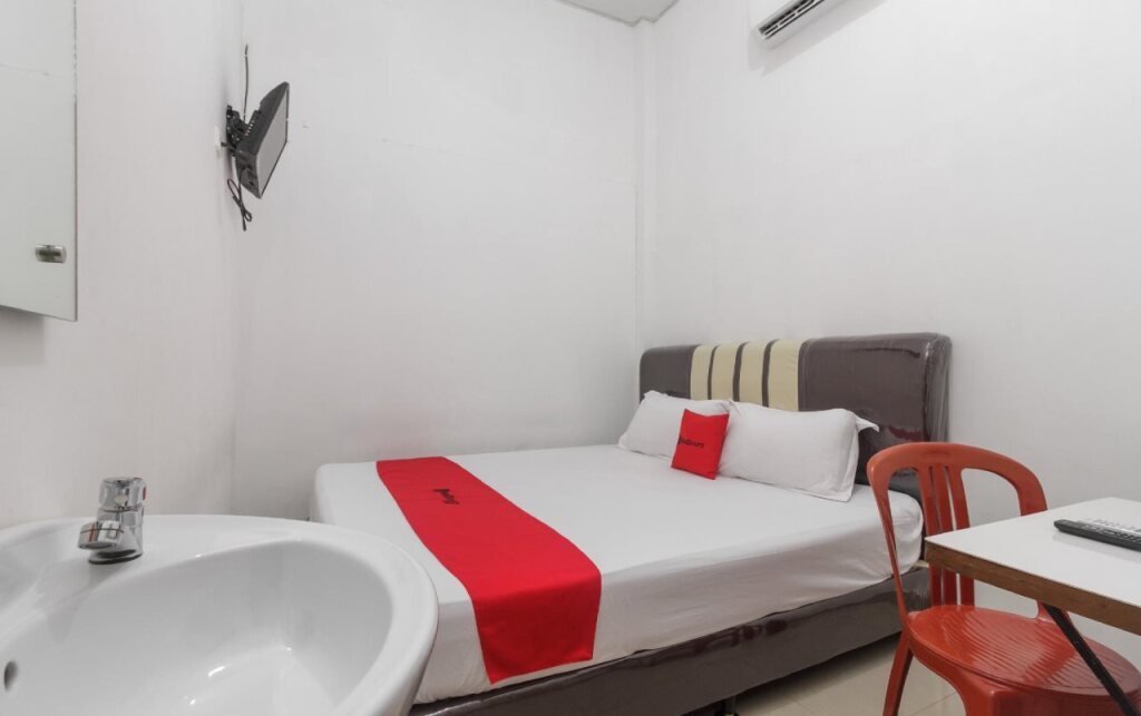 Понтианак: Reddoorz Near Tanjungpura University