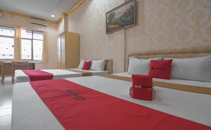 Палембанг: Hotel Relasi by Reddoorz