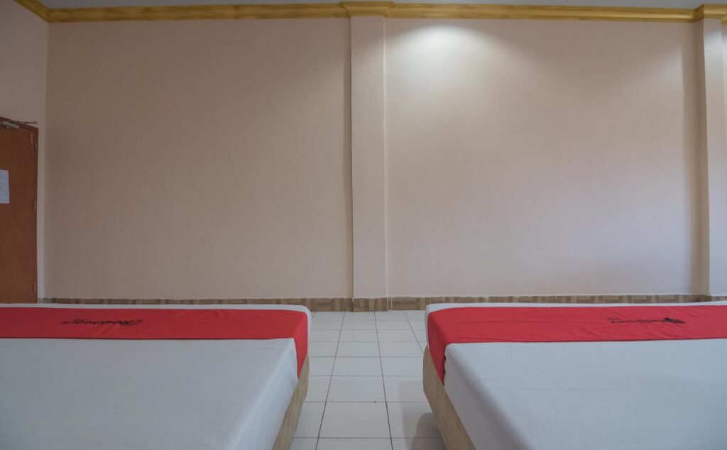 Палембанг: Hotel Relasi by Reddoorz