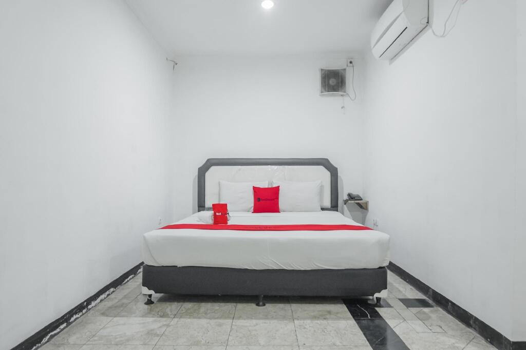 Сукабуми: Reddoorz Near Stasiun Kota Sukabumi