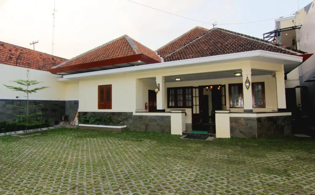 Суракарта: Musafir Guest House