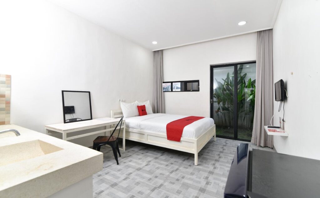 Денпасар: RedDoorz Near Duta Plaza Mall Denpasar