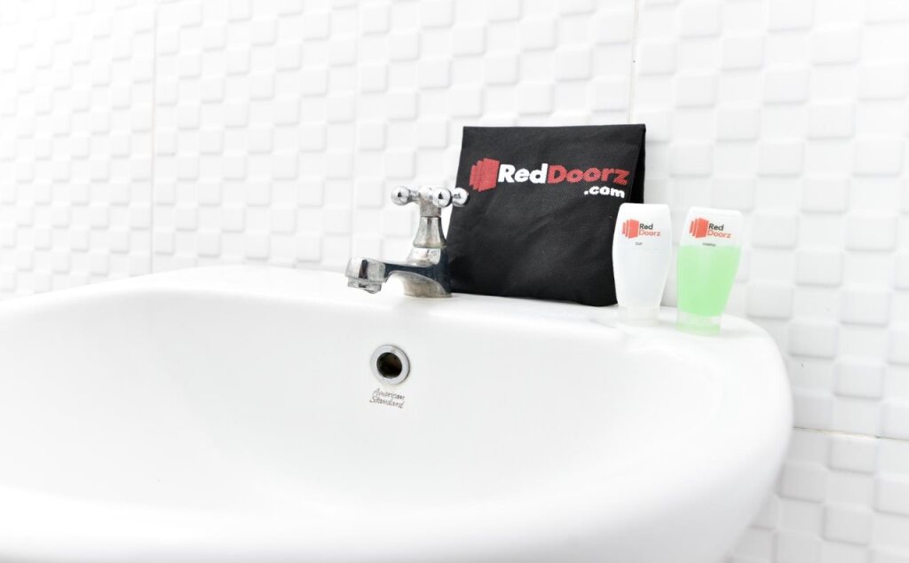 Денпасар: RedDoorz Near Duta Plaza Mall Denpasar