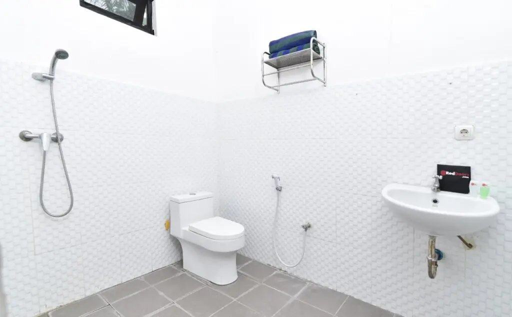 Денпасар: RedDoorz Near Duta Plaza Mall Denpasar