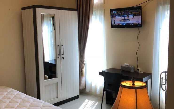 Сукабуми: Hysan Inn