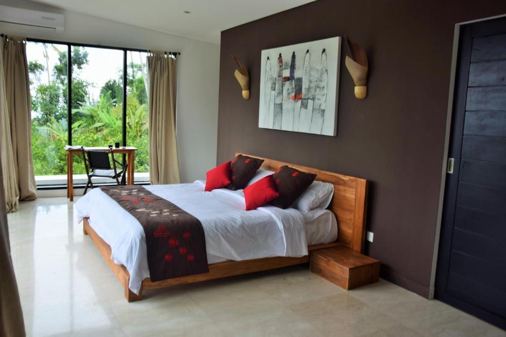 Тембок: Capricia La Villa
