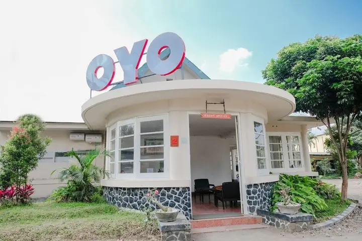 Бату: Grand Ijen Hotel by Oyo Rooms