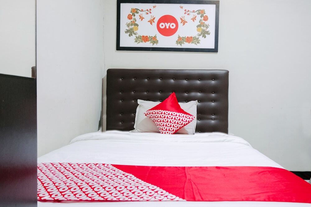Маланг: Safa Guest House by OYO Rooms