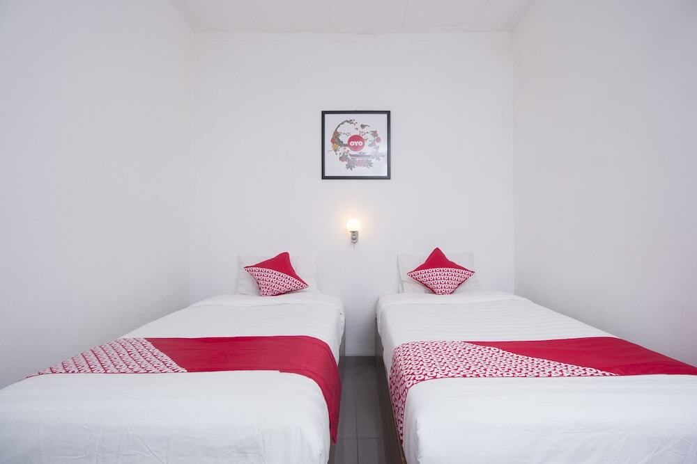 Джокьякарта: Hotel Dewi Sri by OYO Rooms