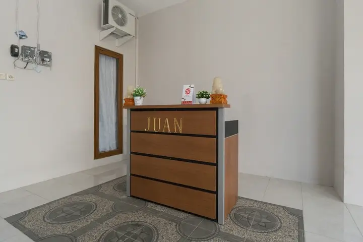 Батуретно: Juan Palace by OYO Rooms