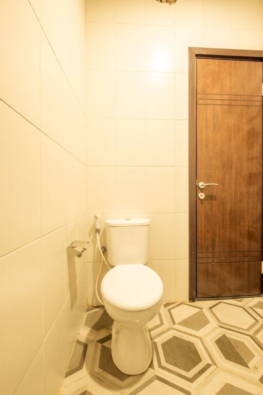 Бандунг: Doorman Guest House by RedDoorz