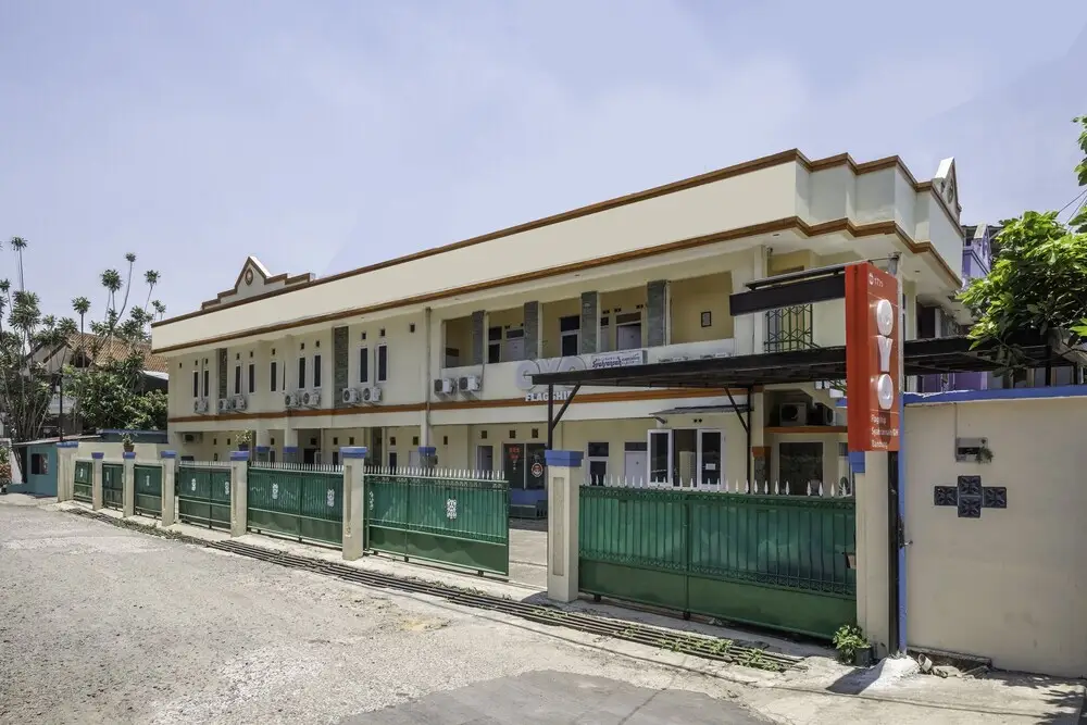 Бандунг: Syahransah Guest House by Oyo Rooms