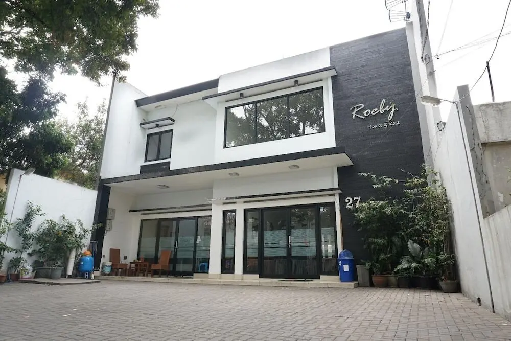 Бандунг: Roeby Guest House & Kost by Reddoorz