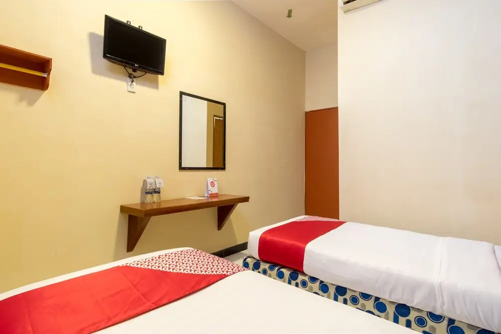 Residence Hotel Syariah by OYO Rooms — фото 1