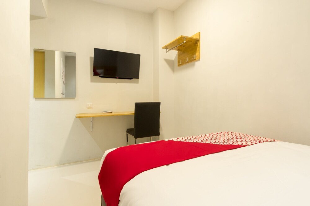 Медан: Mmtc Guest House by OYO Rooms