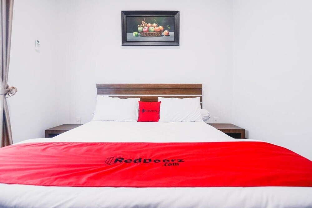 Медан: Elton Guest House By RedDoorz