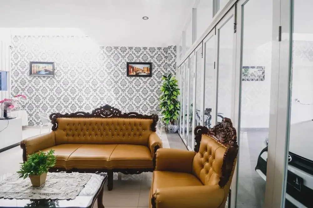 Медан: Elton Guest House By RedDoorz