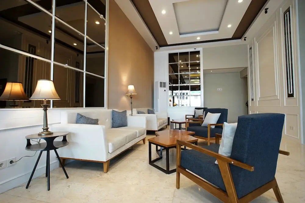 Семаранг: Triizz Hotel