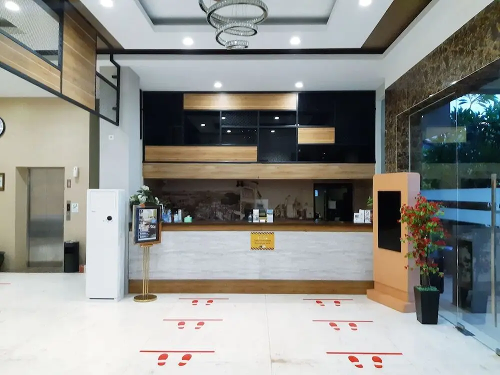 Семаранг: Triizz Hotel