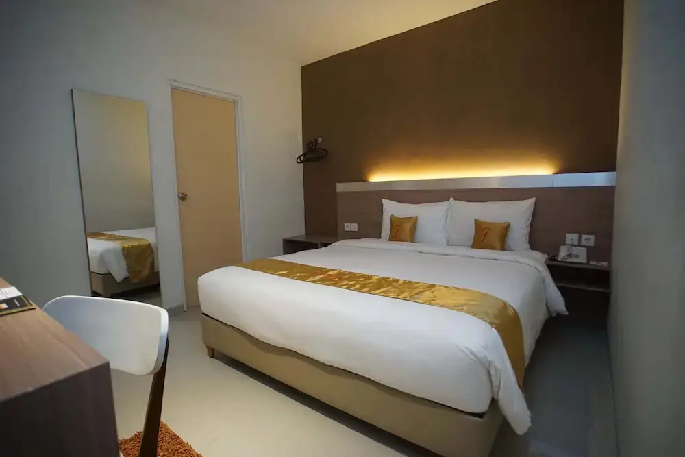 Семаранг: Triizz Hotel