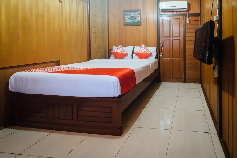Амбон: Crecia Guest House by OYO Rooms