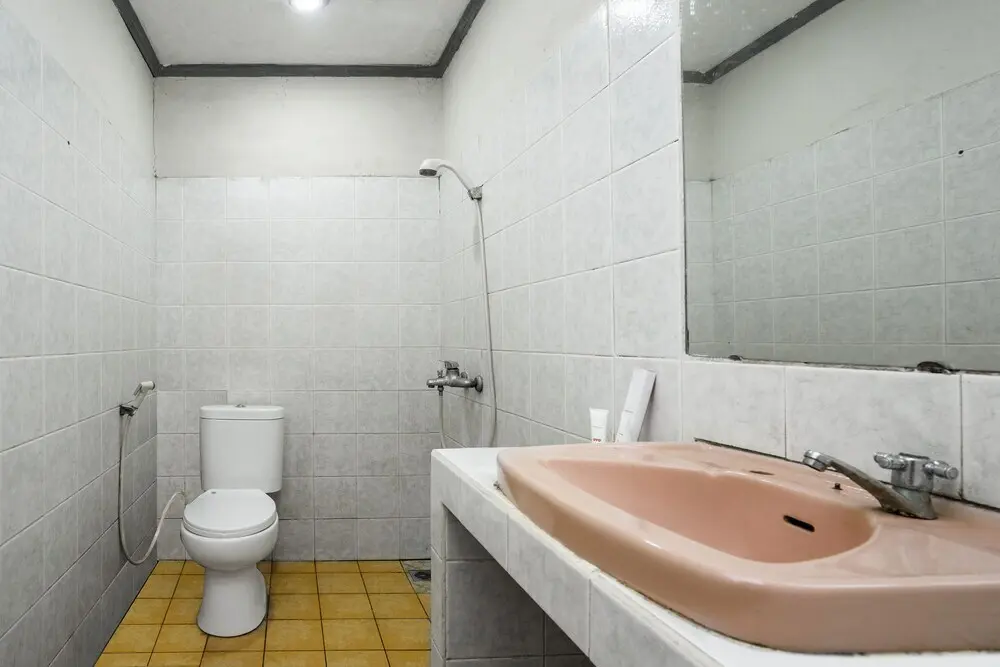 Тенггаронг: Hotel Pelangi Harapan by OYO Rooms