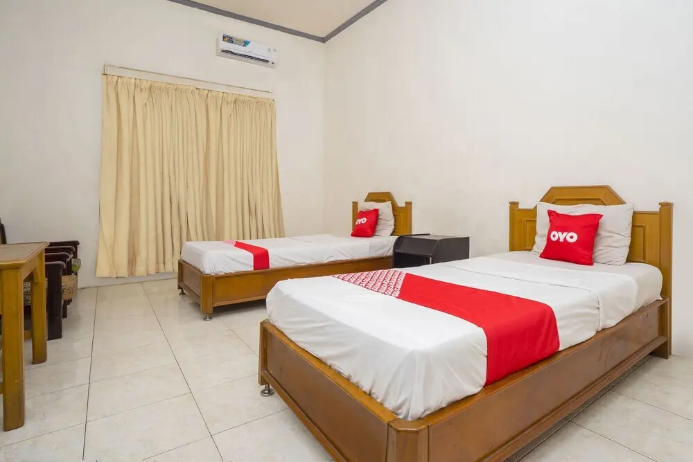 Тенггаронг: Hotel Pelangi Harapan by OYO Rooms