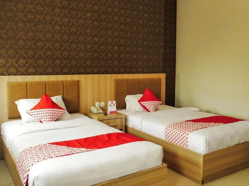 Медан: Grand Darussalam Hotel by OYO Rooms