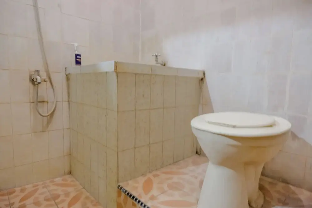 Понорого: Hotel Dirgahayu by OYO Rooms