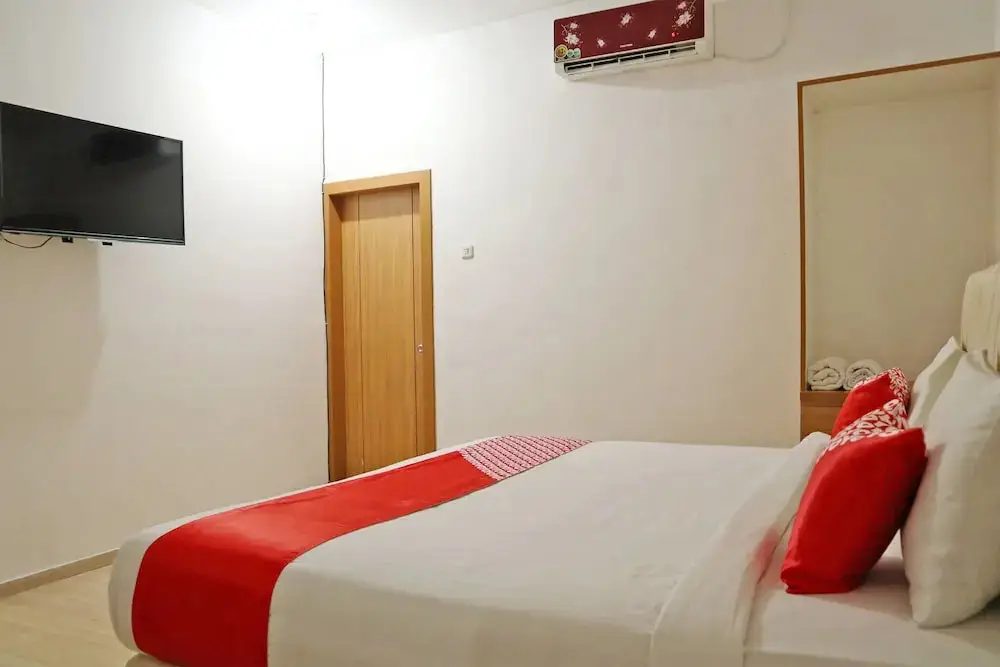 Паданг: M Authentic Kost Man by OYO Rooms