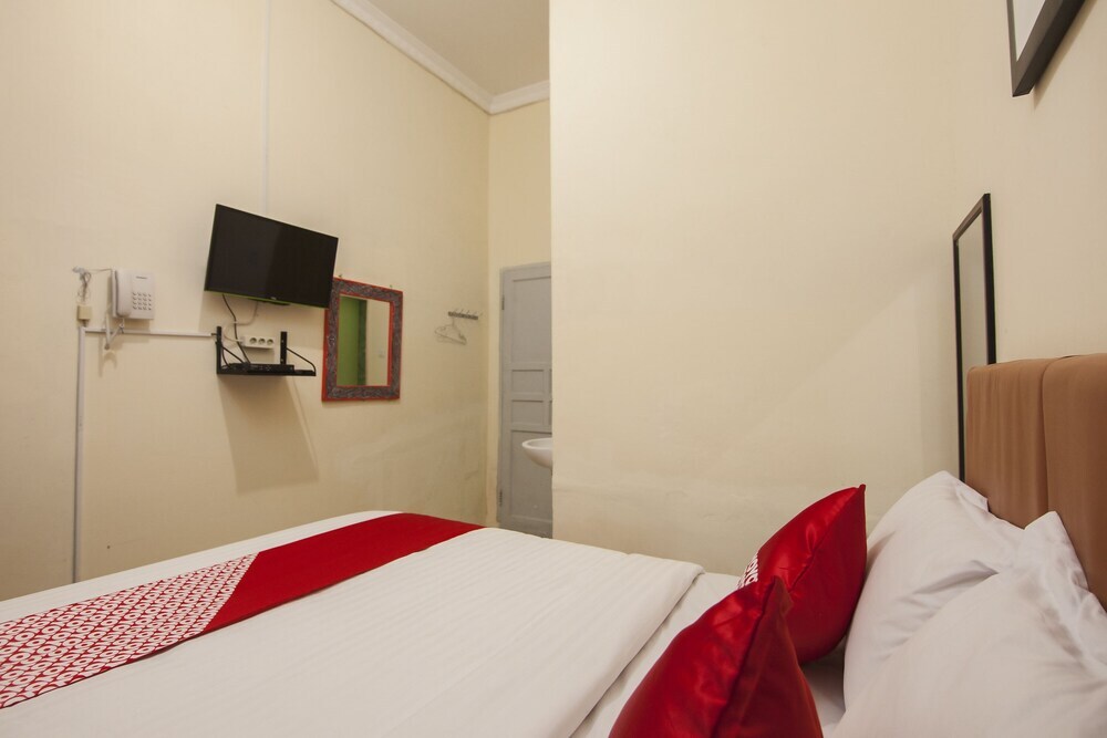 Тангга Бату Барат: Panatapan Almonsari by Oyo Rooms
