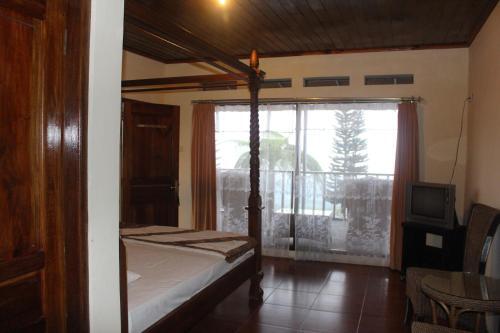 Караганьяр: Sukuh Cottage
