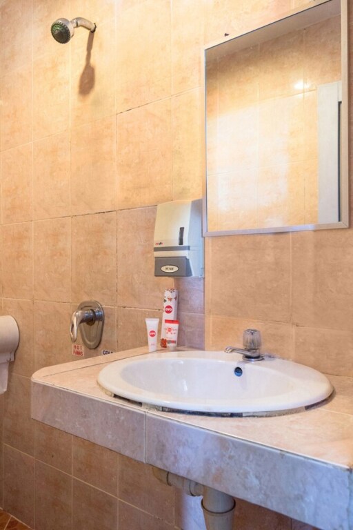 Батам: Capital O 664 Romance Hotel