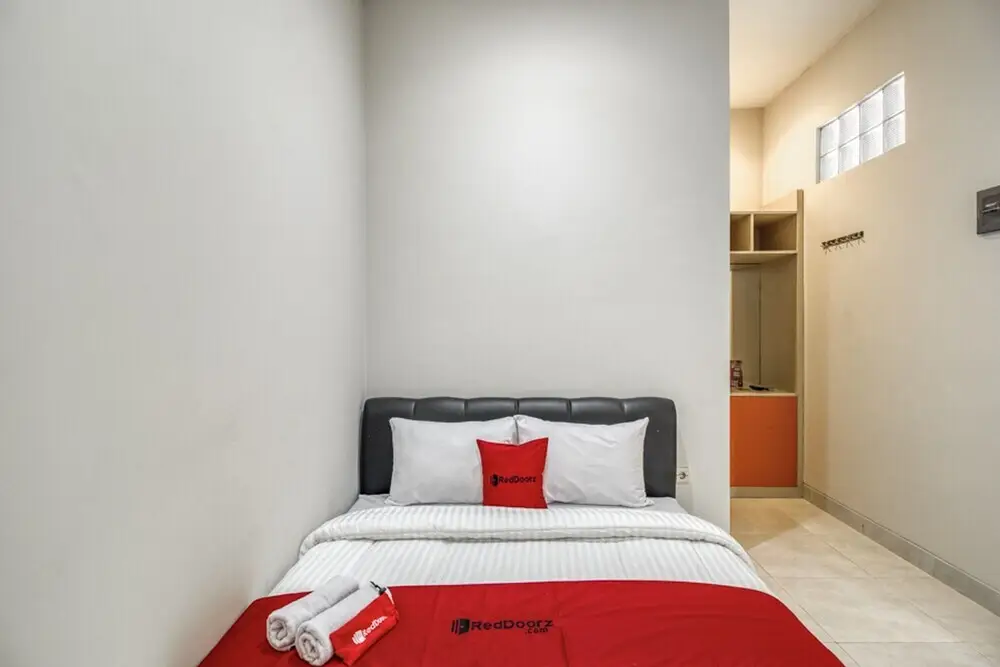 Депок: KK House by RedDoorz