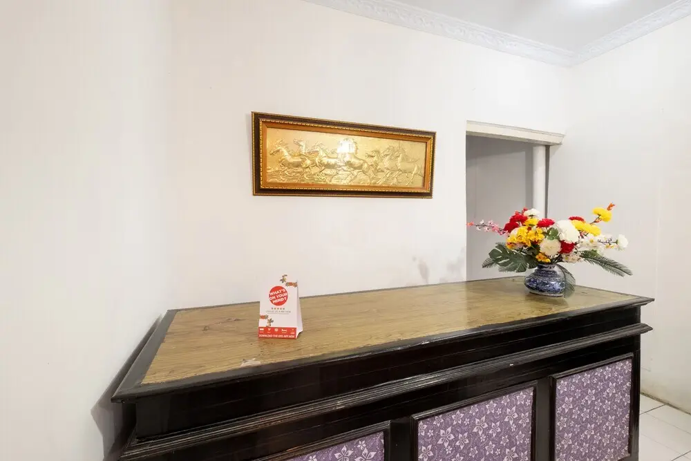 Джокьякарта: Hotel Brosta by OYO Rooms