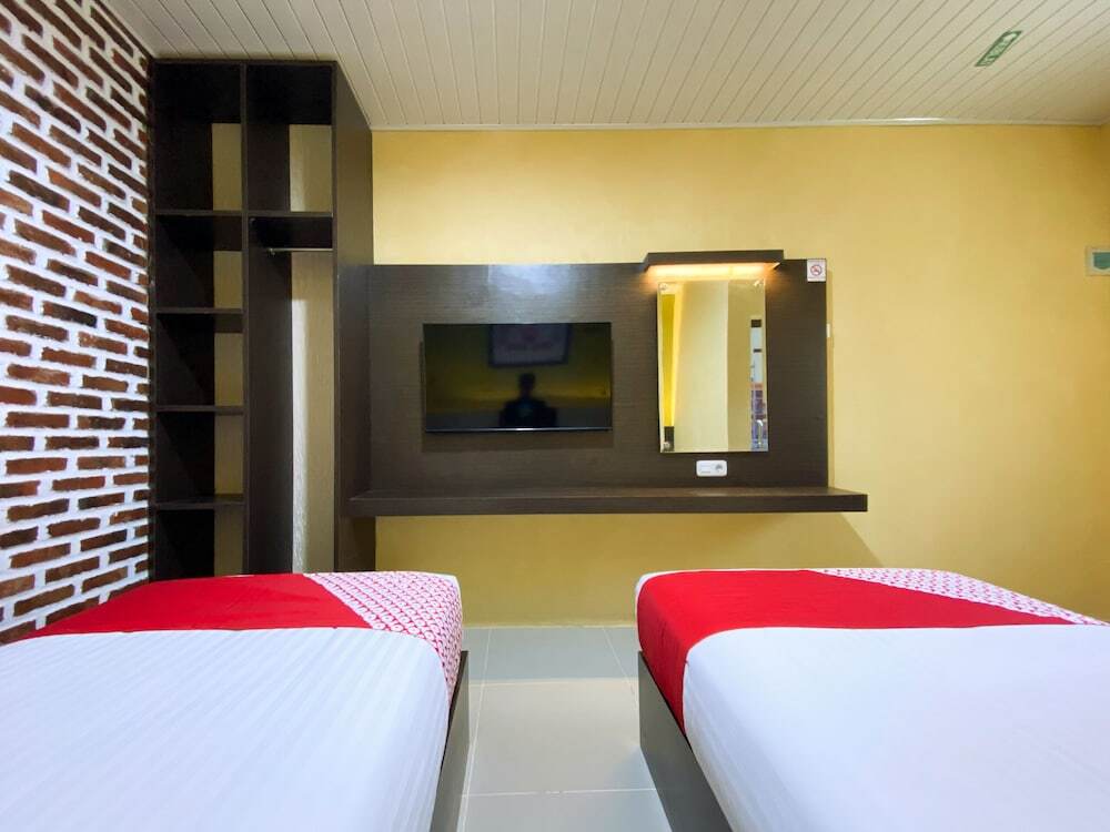 Паданг: Kelapa Gading Guesthouse by OYO Rooms
