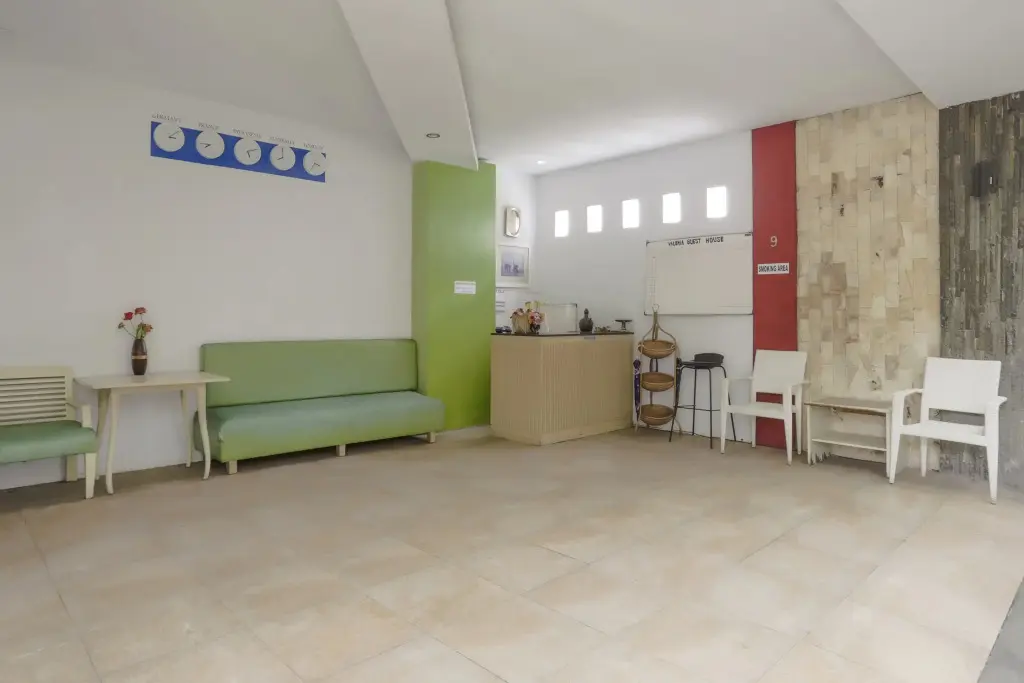 Падангсамбиан: Valomia Guest House by OYO Rooms