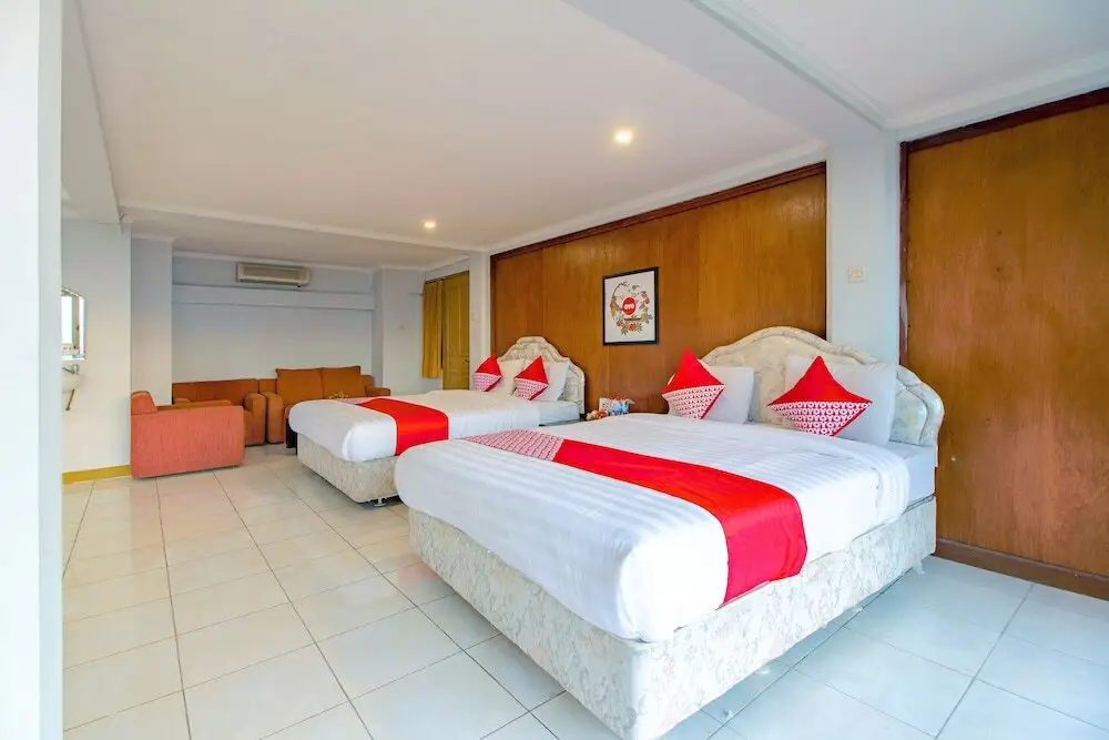 Батуретно: Bukit Indah Hotel & Restaurant by OYO Rooms