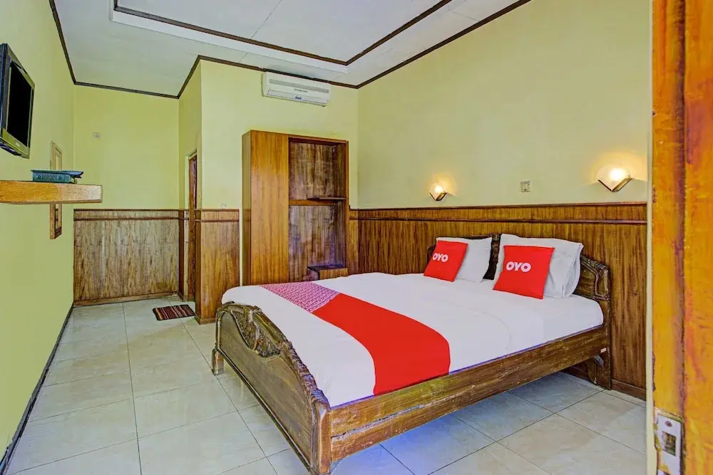 Пекалонган: Hotel Istana by OYO Rooms