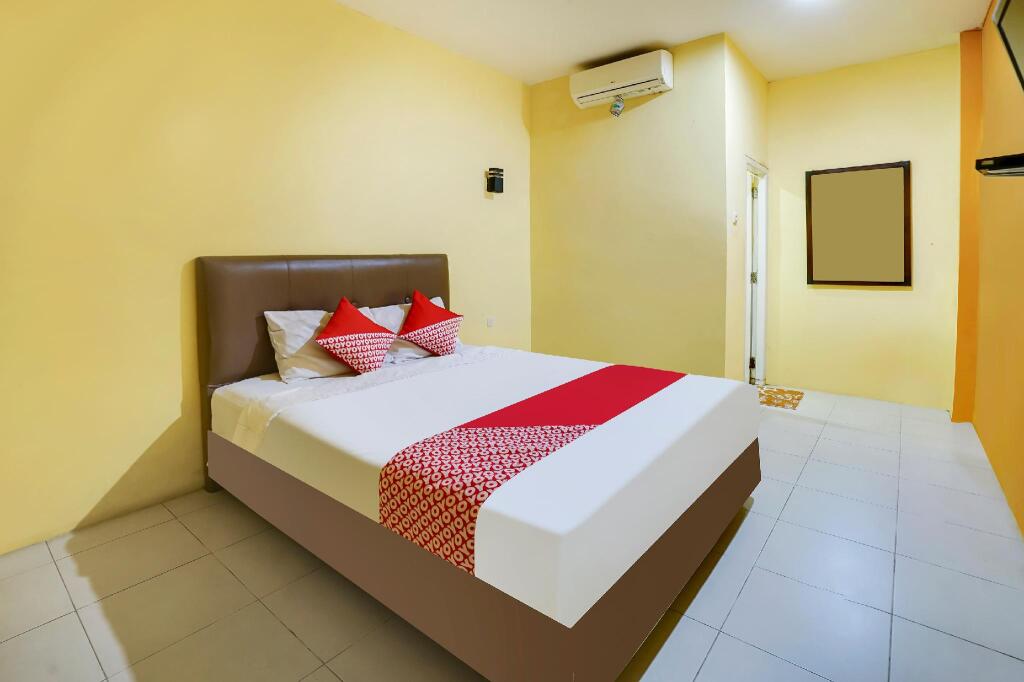 Прабумулих: OYO 91027 Note Hotel Syariah