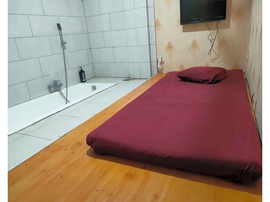 Медан: Glamour Hotel and Spa