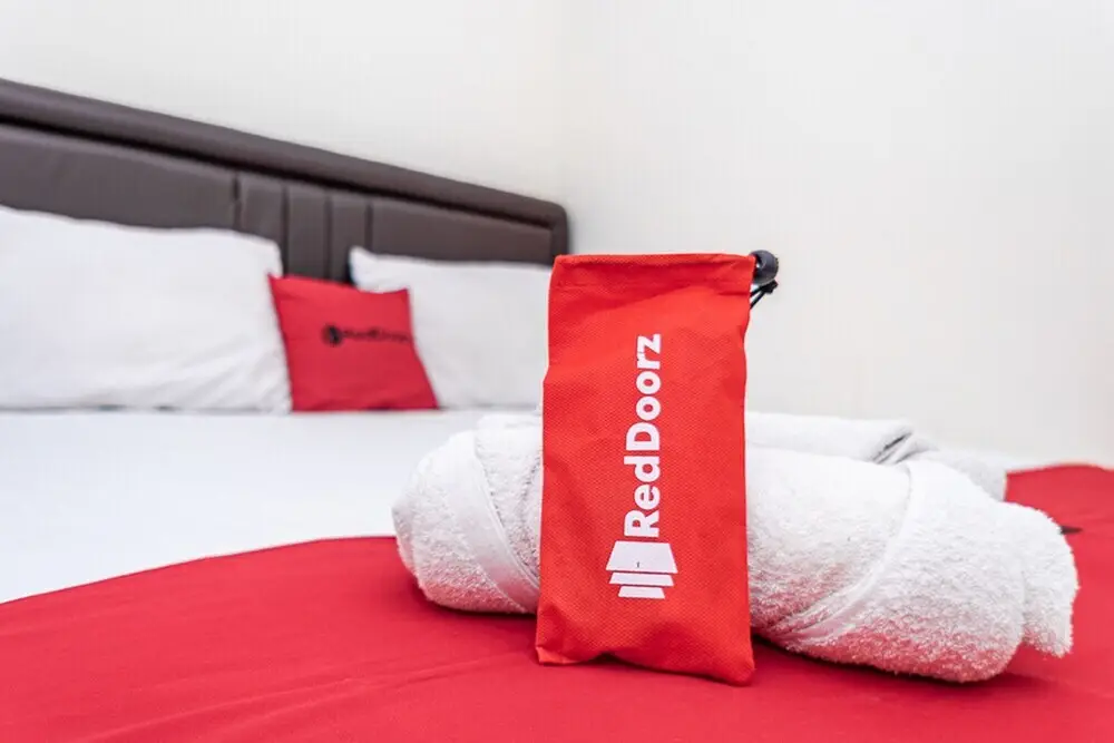 Бандунг: Bantal Guling Asia Afrika by RedDoorz