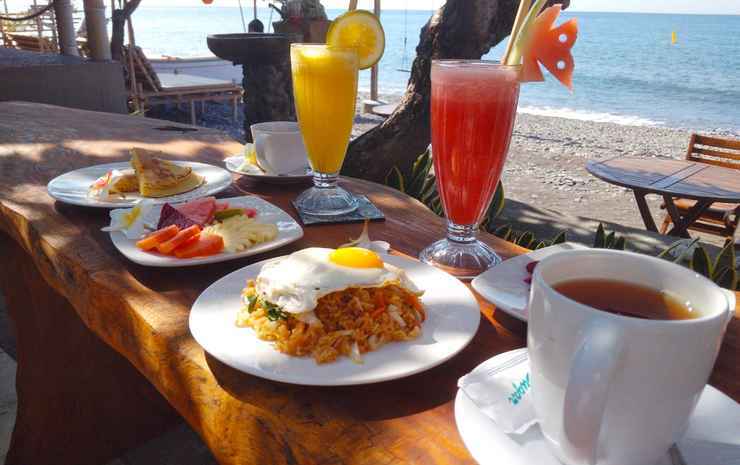 Бунутан: Sunshine Beach Bungalows and Restaurant