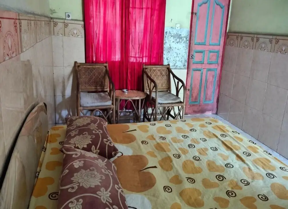Петумбак: Hotel Sayna