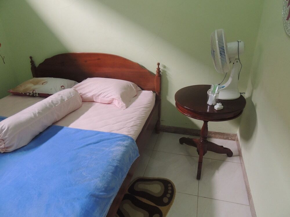 Кебумен: Avicenna 1 Guesthouse