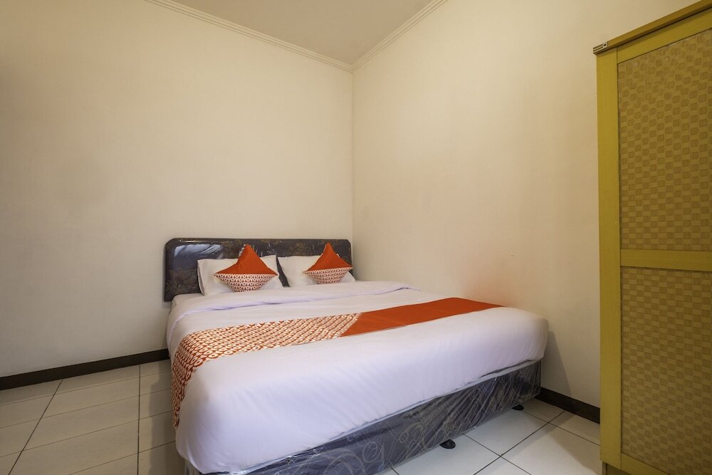 Бандунг: Sinulingga Residence by OYO Rooms