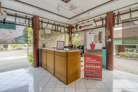 Hotel Sala by RedDoorz — фото 1