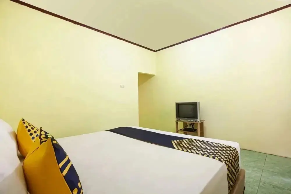 Пангамбатен: Hotel Permata by OYO Rooms