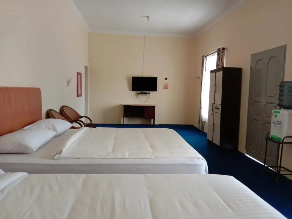 Тангга Бату Барат: New Resort Almond